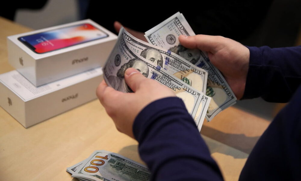top-reasons-to-sell-your-iphone-locally-in-las-vegas